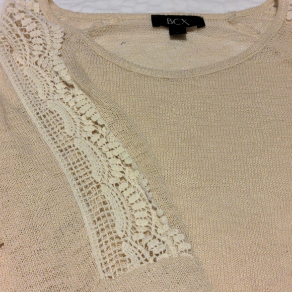 Sweater - Picture 4 of 4